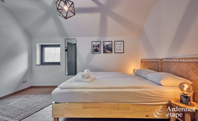Luxe villa in Ferri�res Ardennen, 15 personen, 7 slaapkamers, spa, verwarmd zwembad, priv� tuin, aangepaste voorzieningen