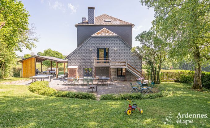 Vakantiehuis in Ferri�res voor 32 personen in de Ardennen