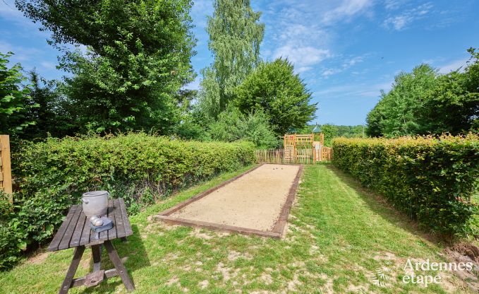 Charmante vakantiewoning voor 8 personen in Florenville met 4 slaapkamers, wellness en speeltoren aan de Semois