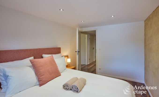 Charmante vakantiewoning voor 8 personen in Florenville met 4 slaapkamers, wellness en speeltoren aan de Semois