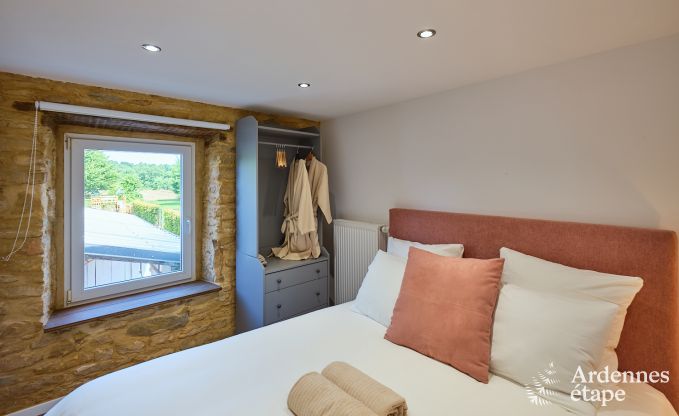 Charmante vakantiewoning voor 8 personen in Florenville met 4 slaapkamers, wellness en speeltoren aan de Semois