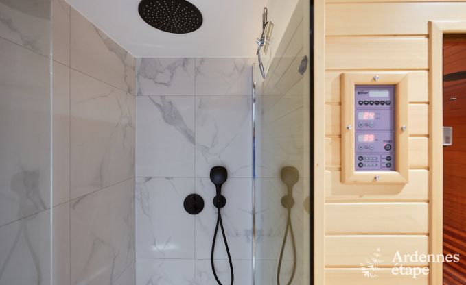 Charmante vakantiewoning voor 8 personen in Florenville met 4 slaapkamers, wellness en speeltoren aan de Semois