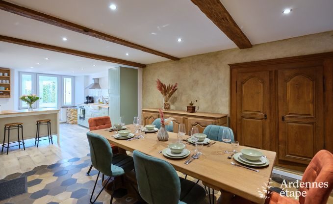 Charmante vakantiewoning voor 8 personen in Florenville met 4 slaapkamers, wellness en speeltoren aan de Semois