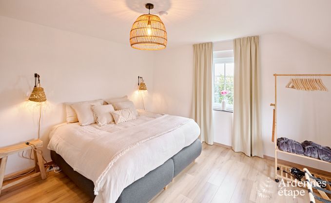 Ruime comfortabele vakantiewoning voor 10 personen in Voeren met privzwembad, jacuzzi en tuin