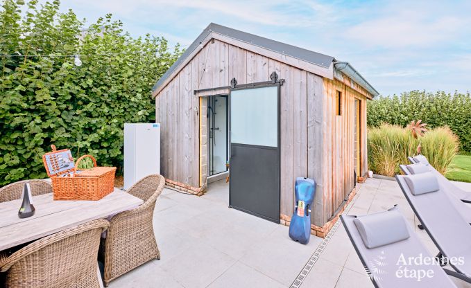 Ruime comfortabele vakantiewoning voor 10 personen in Voeren met privzwembad, jacuzzi en tuin