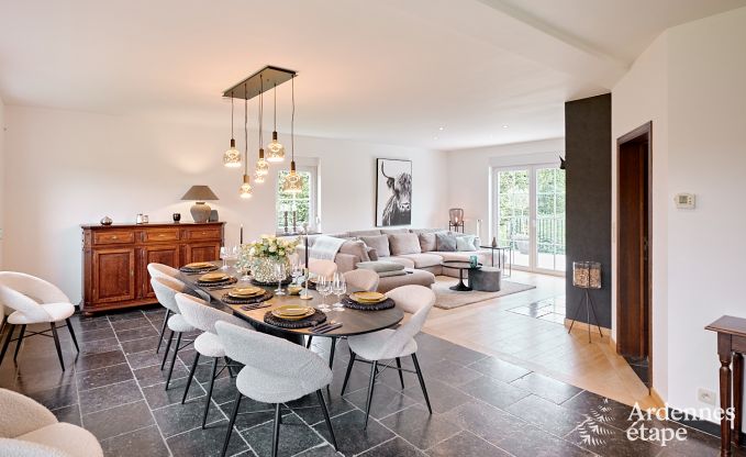 Ruime comfortabele vakantiewoning voor 10 personen in Voeren met privzwembad, jacuzzi en tuin