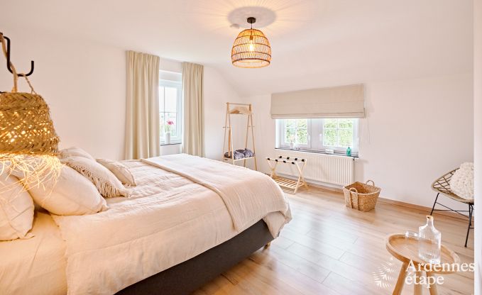 Ruime comfortabele vakantiewoning voor 10 personen in Voeren met privzwembad, jacuzzi en tuin