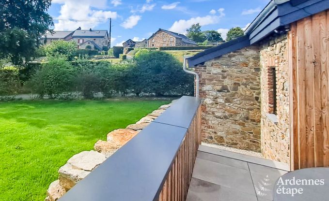 Gezellig vakantiehuis in Francorchamps voor 4 personen met privterras met uitzichten en houten warmwaterbad