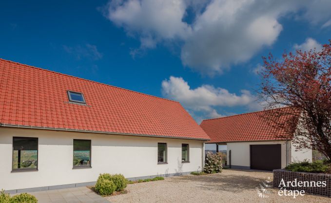 Luxe villa in Frasnes-lez-Anvaing