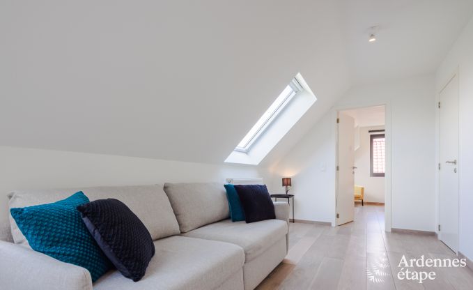 Luxe villa in Frasnes-lez-Anvaing