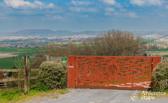 Luxe villa in Frasnes-lez-Anvaing