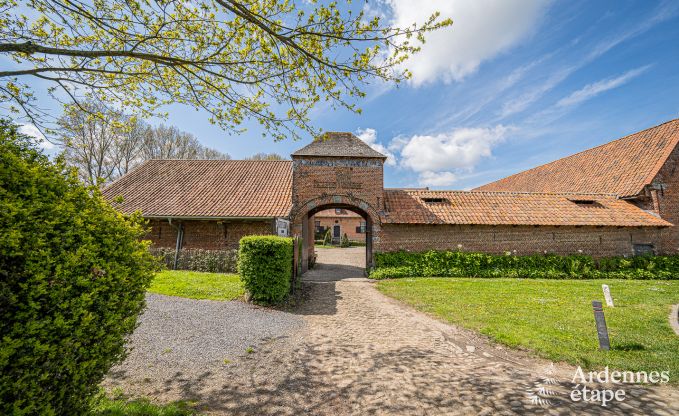 Vakantiehuis in Frasnes-lez-Anvaing voor 20/22 personen in de Ardennen