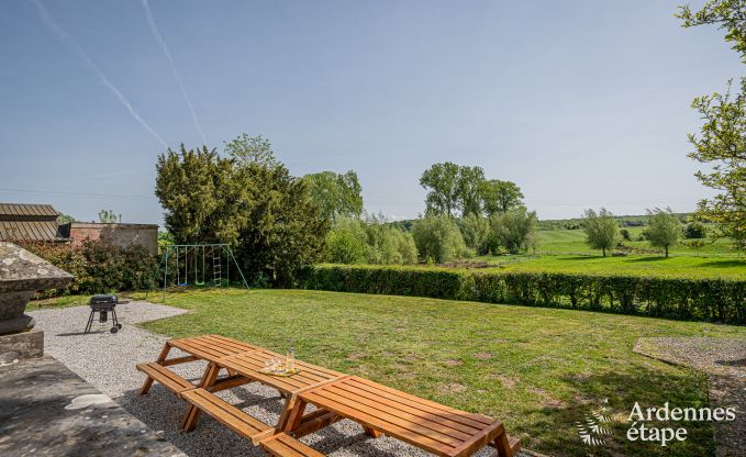 Kasteel in Froidchapelle voor 19 personen met 5 tweepersoonskamers met eigen badkamer