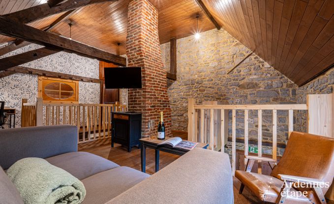 Charmante fermette in Froidchapelle met 2 slaapkamers en priv�tuin