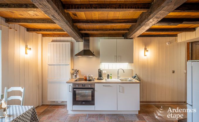 Charmante fermette in Froidchapelle met 2 slaapkamers en priv�tuin