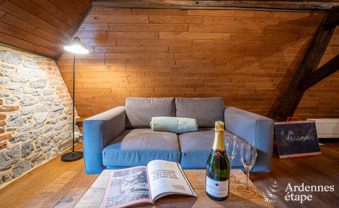 Charmante fermette in Froidchapelle met 2 slaapkamers en priv�tuin