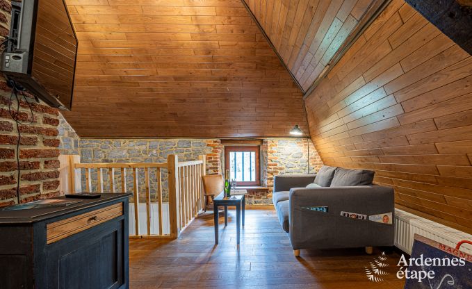 Charmante fermette in Froidchapelle met 2 slaapkamers en priv�tuin