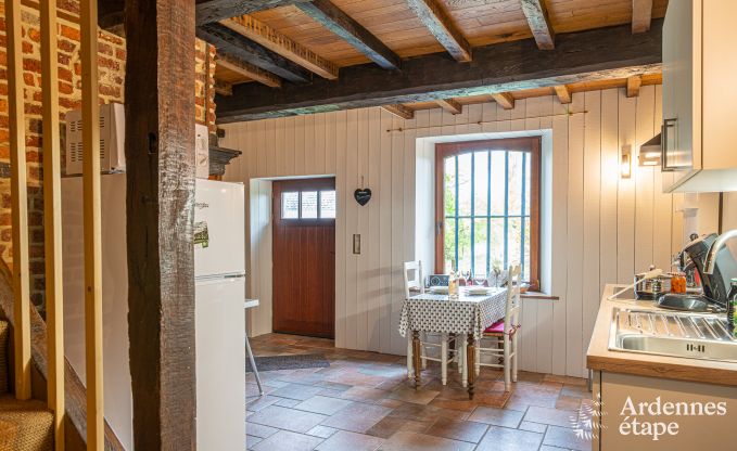 Charmante fermette in Froidchapelle met 2 slaapkamers en priv�tuin