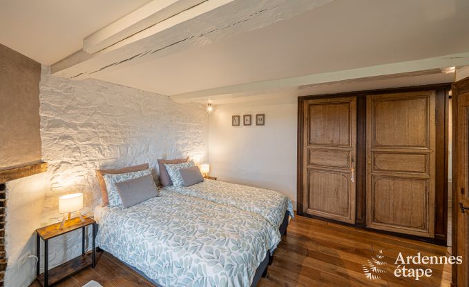 Charmante fermette in Froidchapelle met 2 slaapkamers en priv�tuin
