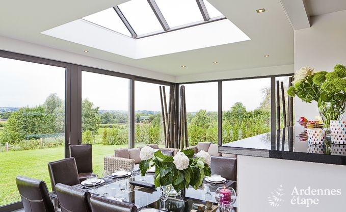 Luxe vakantiehuis in Froidthier voor 10 gasten met zwembad, wellness en 5 slaapkamers nabij Aubel