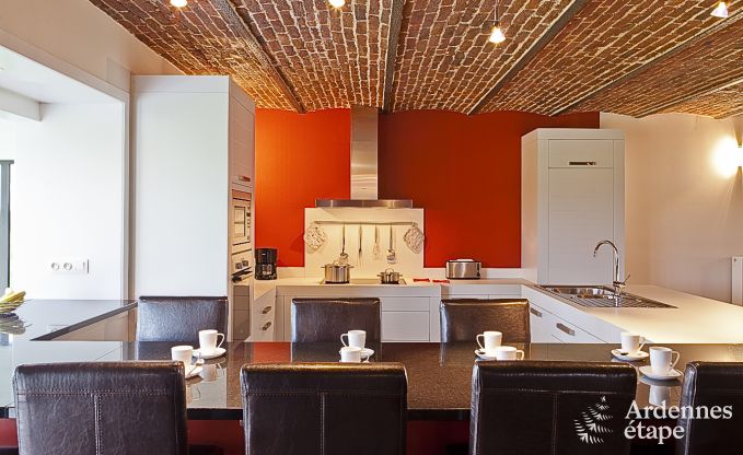 Luxe vakantiehuis in Froidthier voor 10 gasten met zwembad, wellness en 5 slaapkamers nabij Aubel