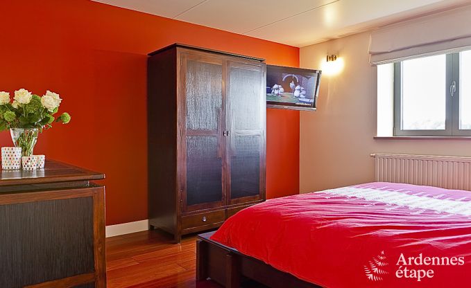 Luxe vakantiehuis in Froidthier voor 10 gasten met zwembad, wellness en 5 slaapkamers nabij Aubel