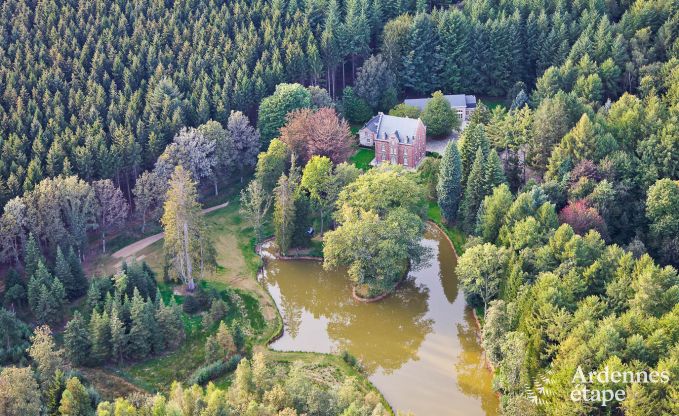Luxe villa in Gedinne voor 18 personen in de Ardennen