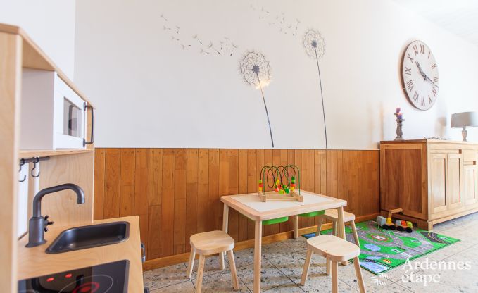 Zeer mooie vakantiewoning in Gedinne voor 20 personen in de Ardennen