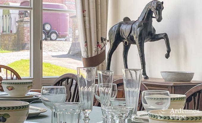 Charmant bijgebouw van een kasteel in Gembloux: ruim vakantiehuis voor 9 personen.