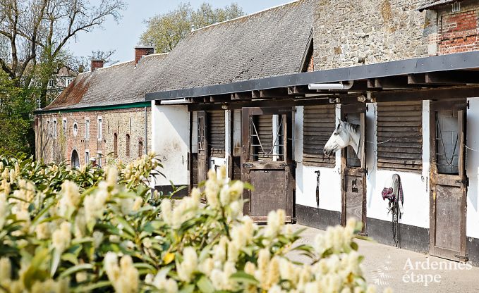 Bijgebouw van een kasteel in Gembloux voor 18 personen