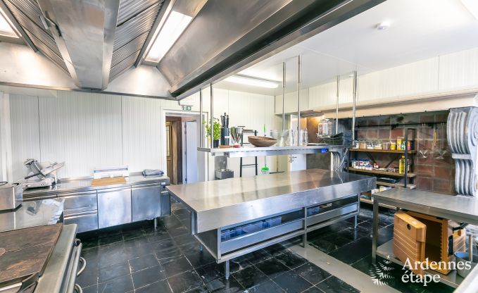 Kasteel in Gesves voor 40 personen in de Ardennen