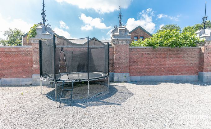 Kasteel in Gesves voor 40 personen in de Ardennen