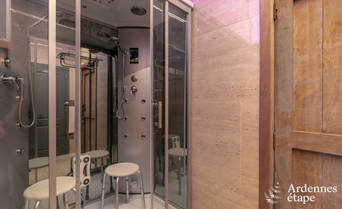 Kasteel in Gesves voor 40 personen in de Ardennen