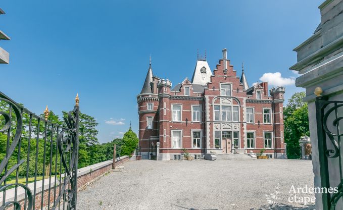 Kasteel in Gesves voor 40 personen in de Ardennen