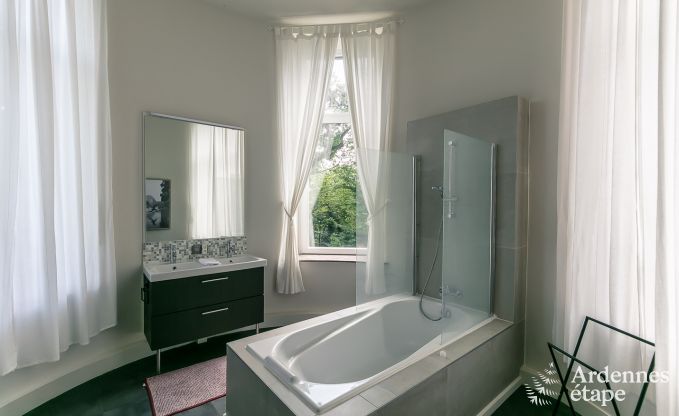 Kasteel in Gesves voor 40 personen in de Ardennen