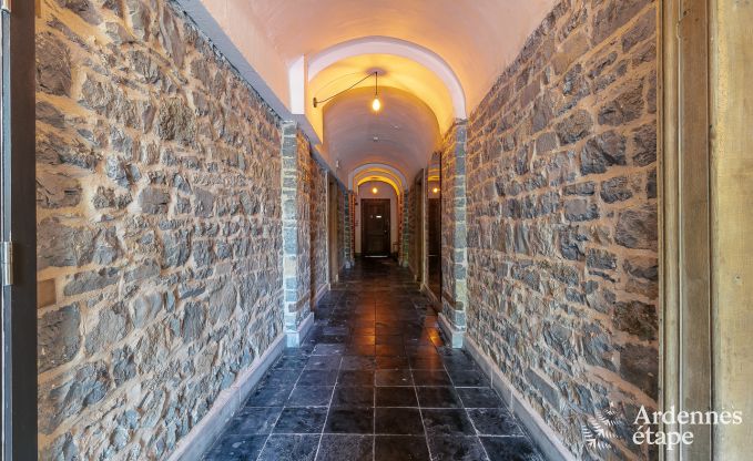 Kasteel in Gesves voor 40 personen in de Ardennen