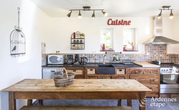 Vakantiehuis voor gezinnen in Gouvy met zwembad, sauna en uitzicht in de Ardennen