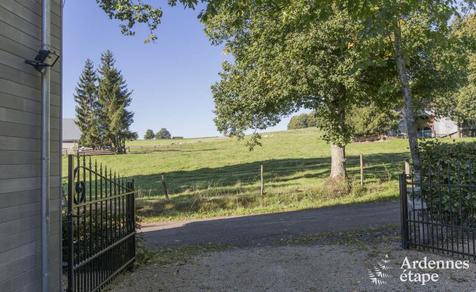 Vakantiehuis voor gezinnen in Gouvy met zwembad, sauna en uitzicht in de Ardennen