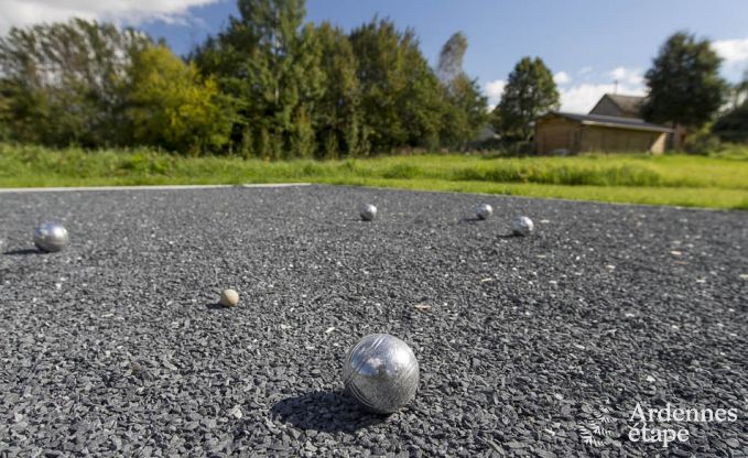 Vakantiehuis voor gezinnen in Gouvy met zwembad, sauna en uitzicht in de Ardennen