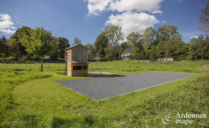 Vakantiehuis voor gezinnen in Gouvy met zwembad, sauna en uitzicht in de Ardennen