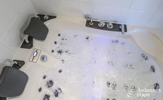 Vakantiehuis voor gezinnen in Gouvy met zwembad, sauna en uitzicht in de Ardennen