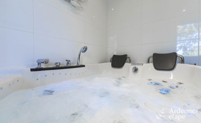 Luxe vakantiewoning met wellness en zwembad voor 8 personen tussen Gouvy en Houffalize