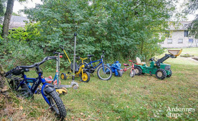 Authentiek vakantiehuis in Gouvy voor 15 personen, met 6 slaapkamers en priv�tuin