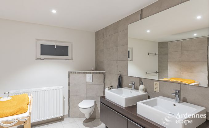 Vakantiehuis voor 8/9 personen dicht bij Bouillon in de Ardennen