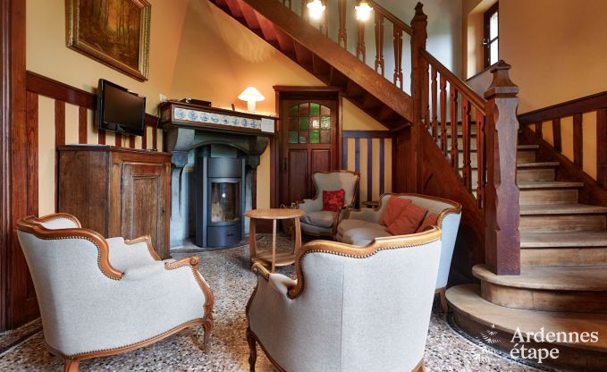 Ruim vakantiehuis voor 14 personen met 5 slaapkamers, 4 badkamers en grote priv�tuin in Hamoir, Ardennen