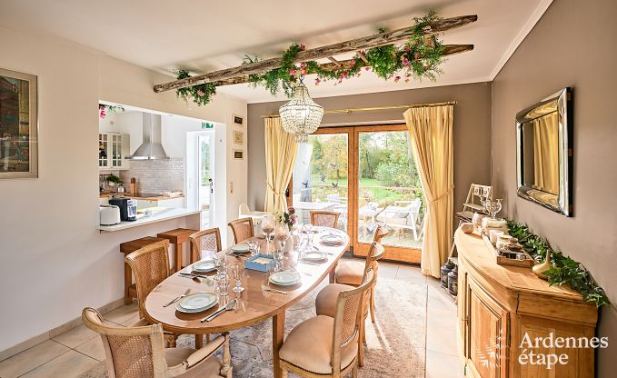 Charmant vakantiehuis voor 8 personen in Hamois met 4 slaapkamers, 3 badkamers, priv�tuin, speelruimte en terras aan het water