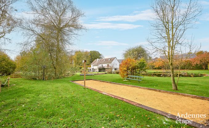 Charmant vakantiehuis voor 8 personen in Hamois met 4 slaapkamers, 3 badkamers, priv�tuin, speelruimte en terras aan het water