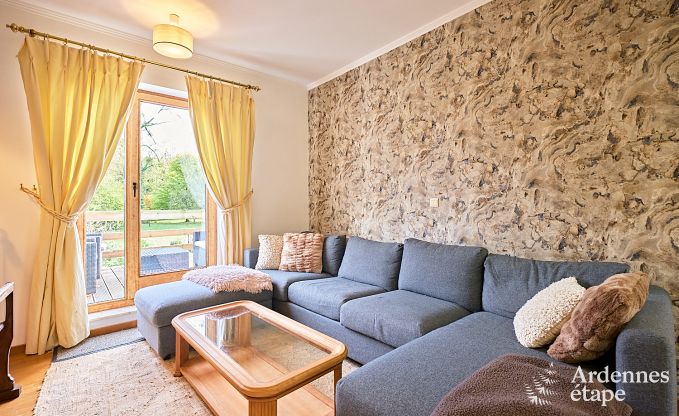 Charmant vakantiehuis voor 8 personen in Hamois met 4 slaapkamers, 3 badkamers, priv�tuin, speelruimte en terras aan het water