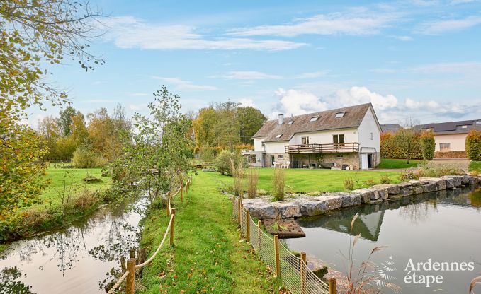 Charmant vakantiehuis voor 8 personen in Hamois met 4 slaapkamers, 3 badkamers, priv�tuin, speelruimte en terras aan het water