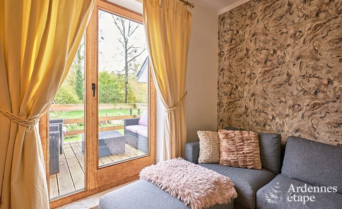 Charmant vakantiehuis voor 8 personen in Hamois met 4 slaapkamers, 3 badkamers, priv�tuin, speelruimte en terras aan het water